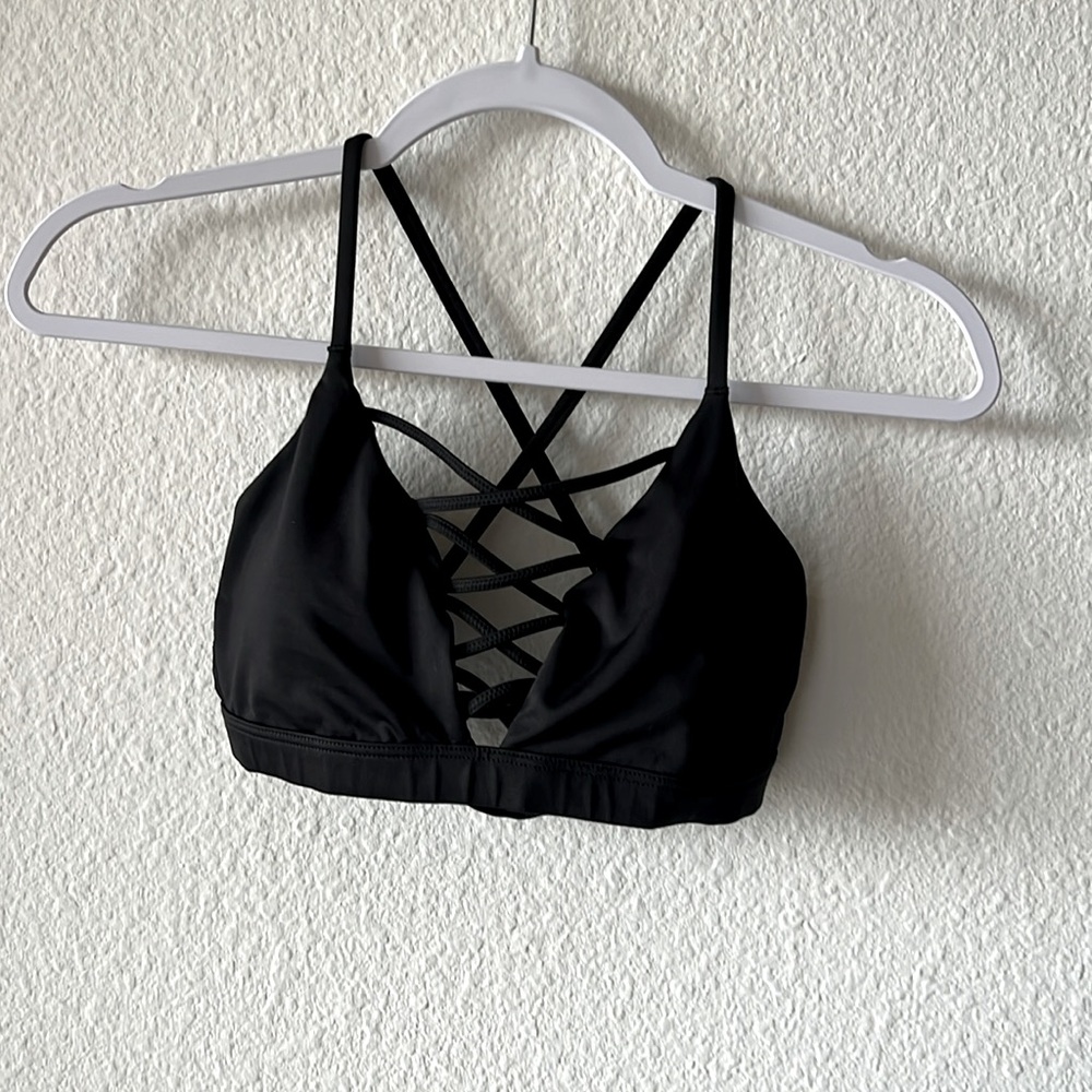 Victoria’s Secret sports bra Sz M black